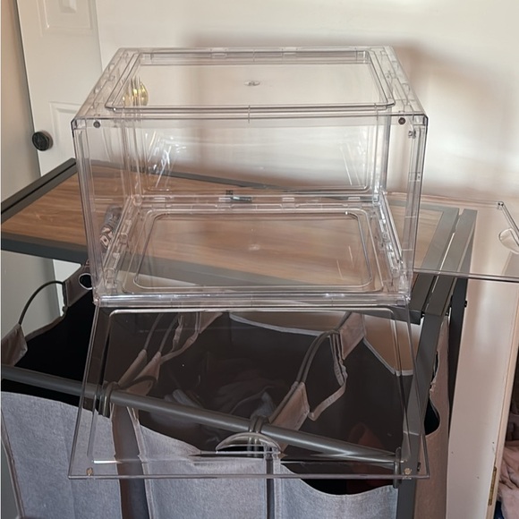 Clear Acrylic Display Case - Picture 3 of 6